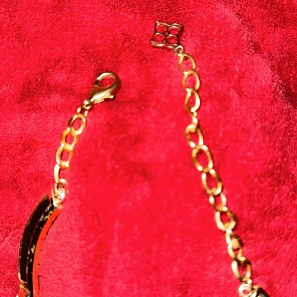 BCBG MaxAzria Vintage Glam Retro Curved Enamel Black  Gold Statement Necklace - Picture 12 of 14